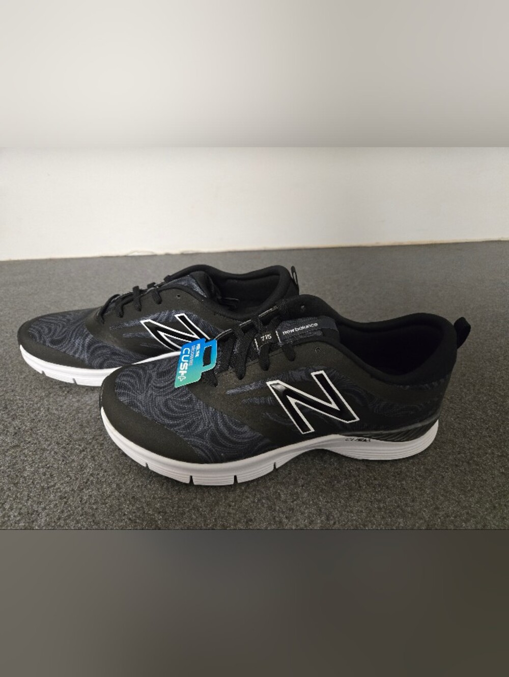 Womans Wide Sneakers - Picture 2 of 5